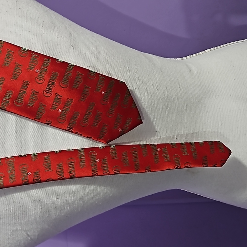 Hallmark Holiday Traditions Merry Christmas red tie silver star for dot on i - Picture 2 of 4